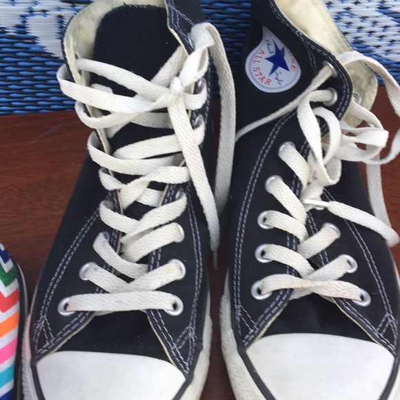 Women Converse 3 pair $50 - Picture 4 of 7